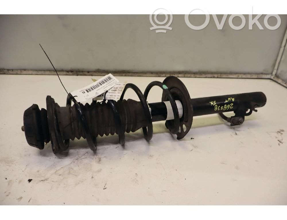 Toyota Aygo AB40 Amortyzator przedni 