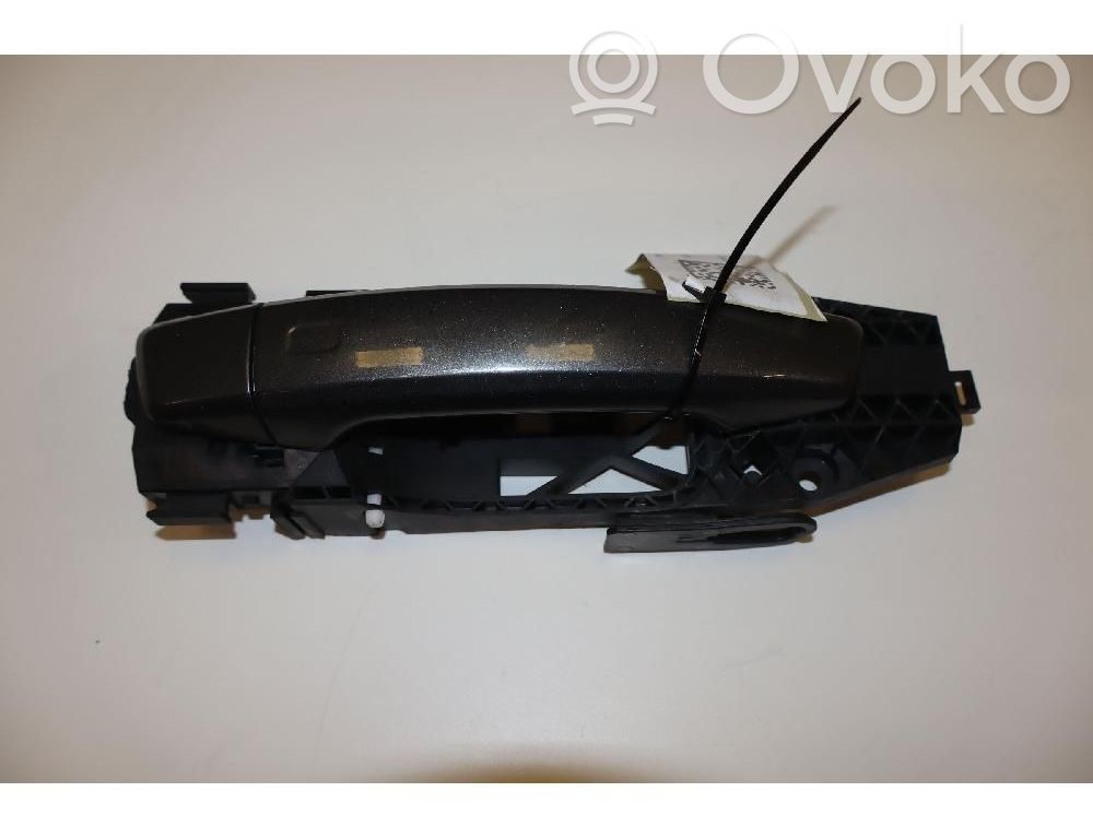 Manecilla externa puerta trasera   8V0839885