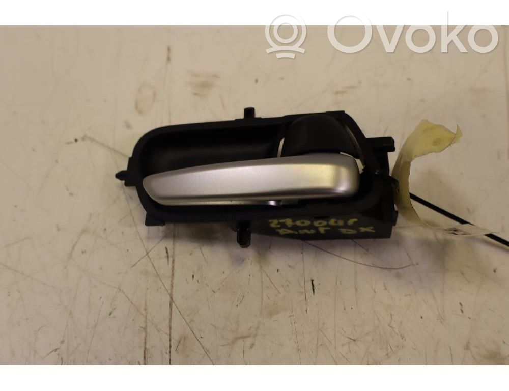 Toyota Aygo X Maniglia interna per portiera anteriore