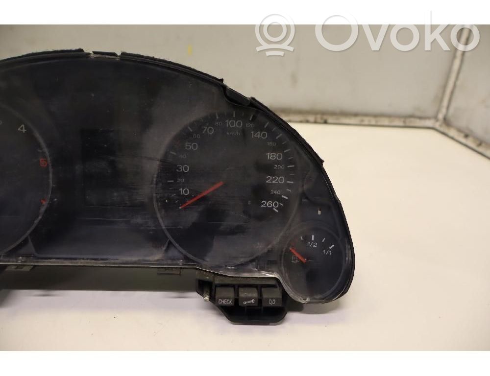 Audi A4 S4 B7 8E 8H Vitezometru (grup de instrumente) 