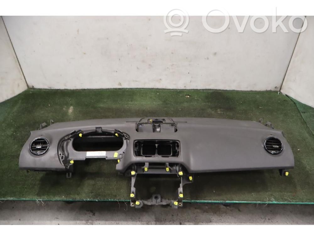 Opel Meriva B Dashboard 