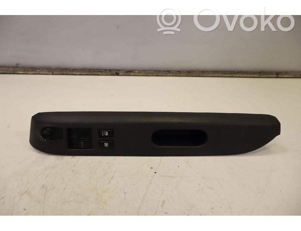 Opel Agila B Przyciski szyb 