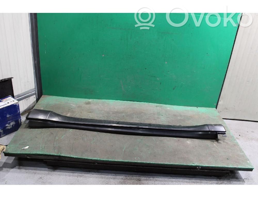 Jeep Compass Sill/side skirt trim 