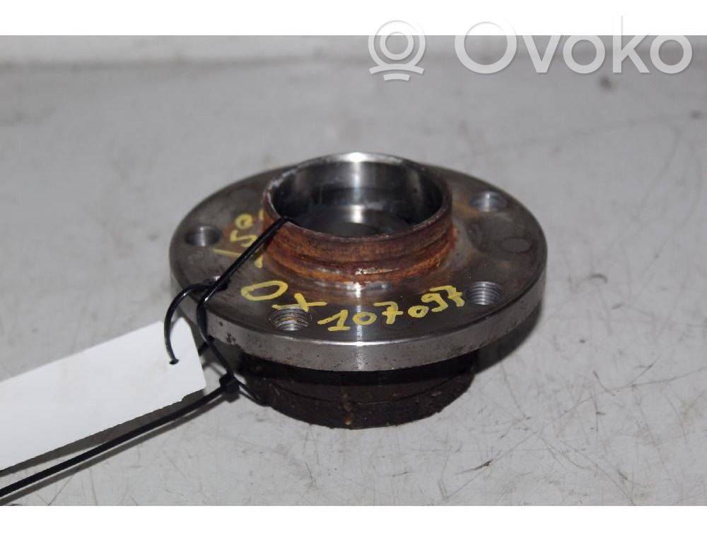 Cubo de rueda trasera   52056182