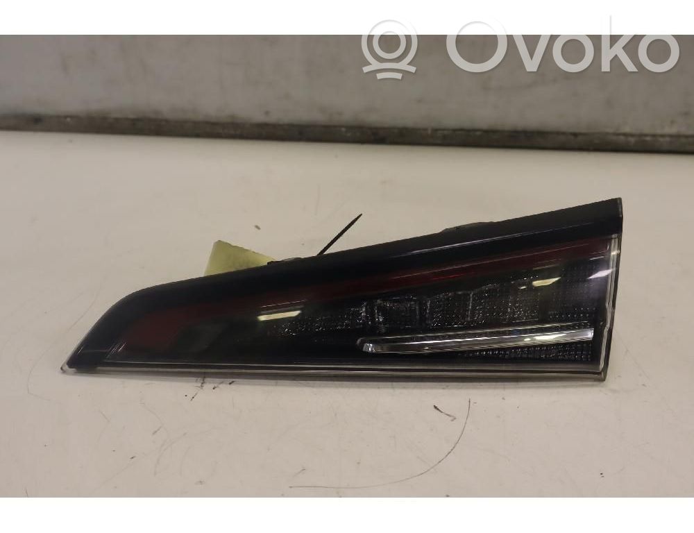 Toyota Corolla E210 E21 Takaluukun takavalot 