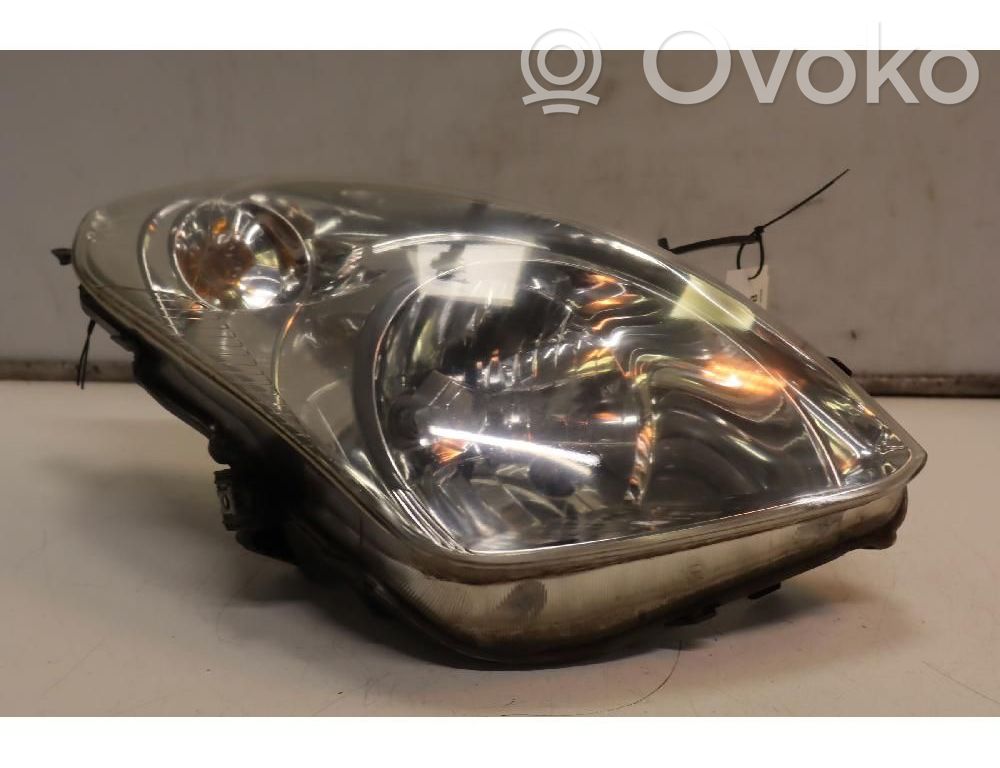 Nissan Pixo Lampa przednia 