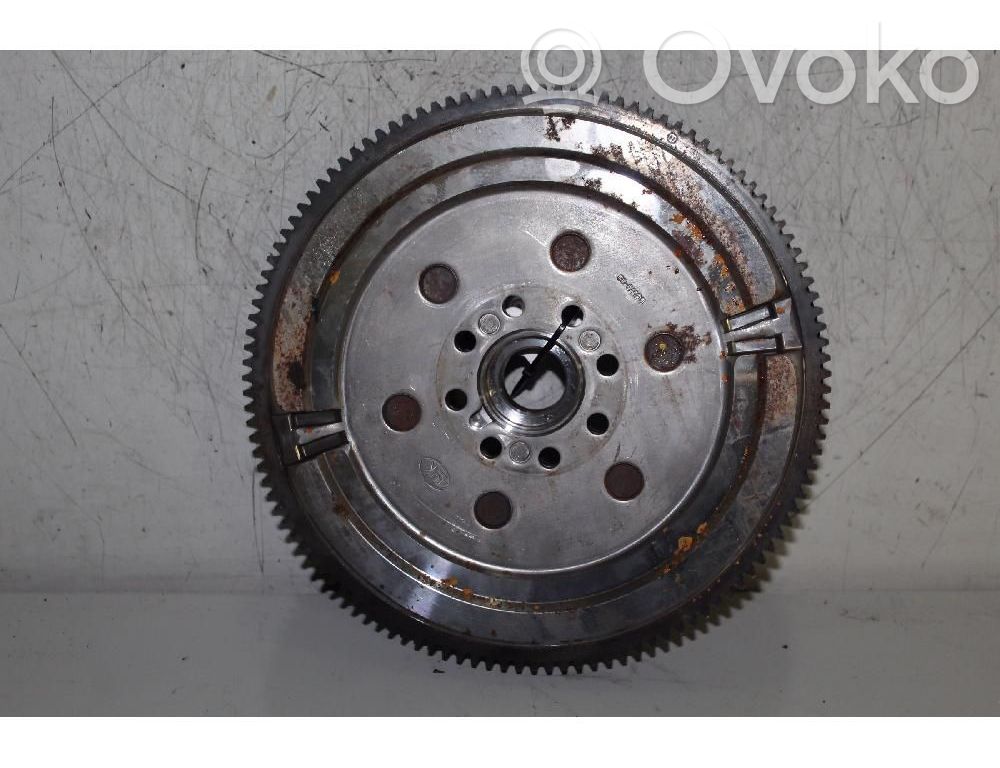 Fiat Punto (199) Vauhtipyörä 