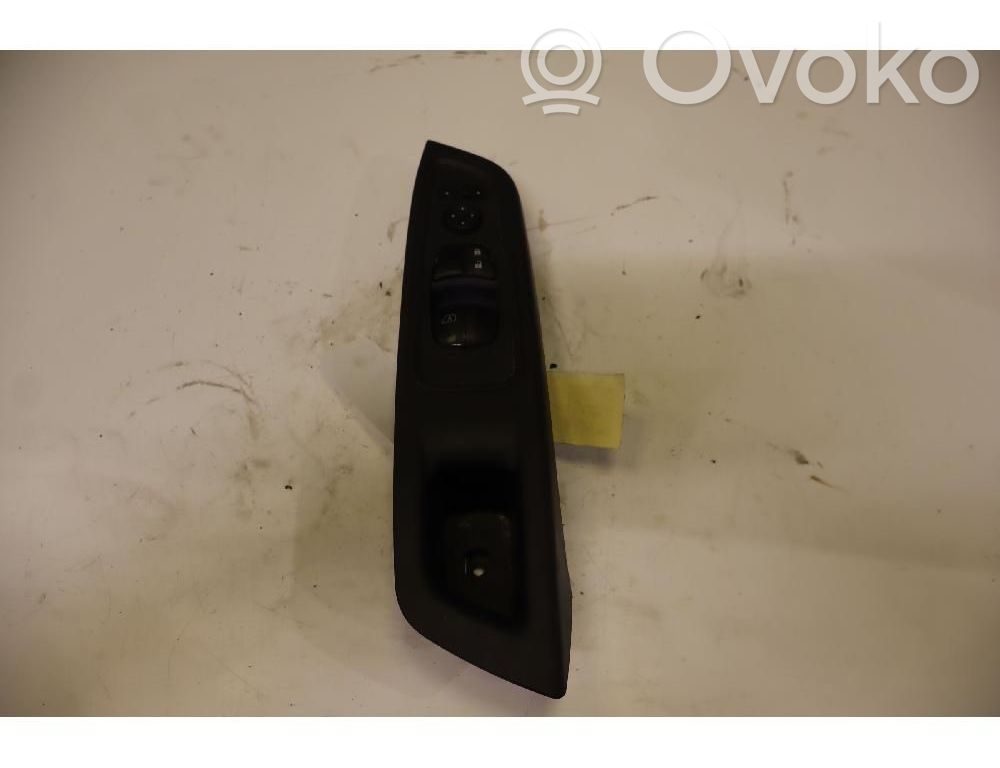 Nissan Micra K14 Comutator comandă geamuri electrice 