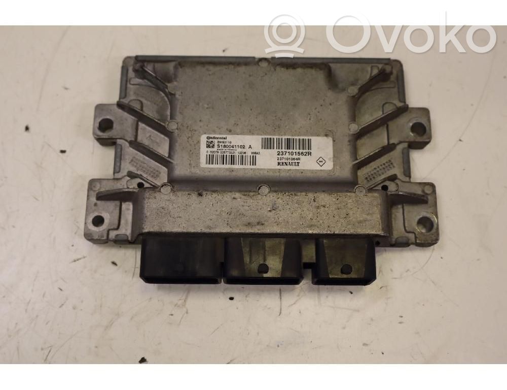 Renault Clio III Fuel injection control unit/module 