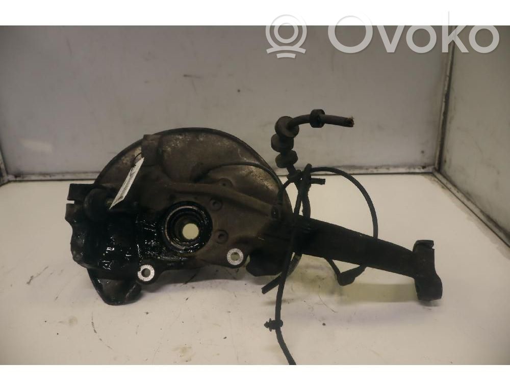 Audi A4 S4 B8 8K Cubo de rueda delantera 
