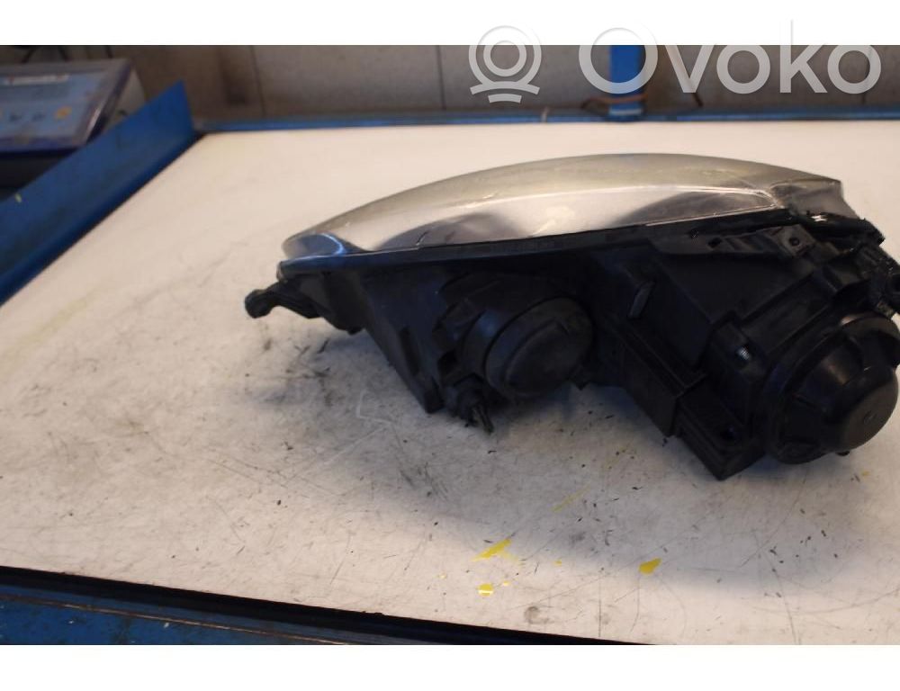 Scheinwerfer   1K6941006T