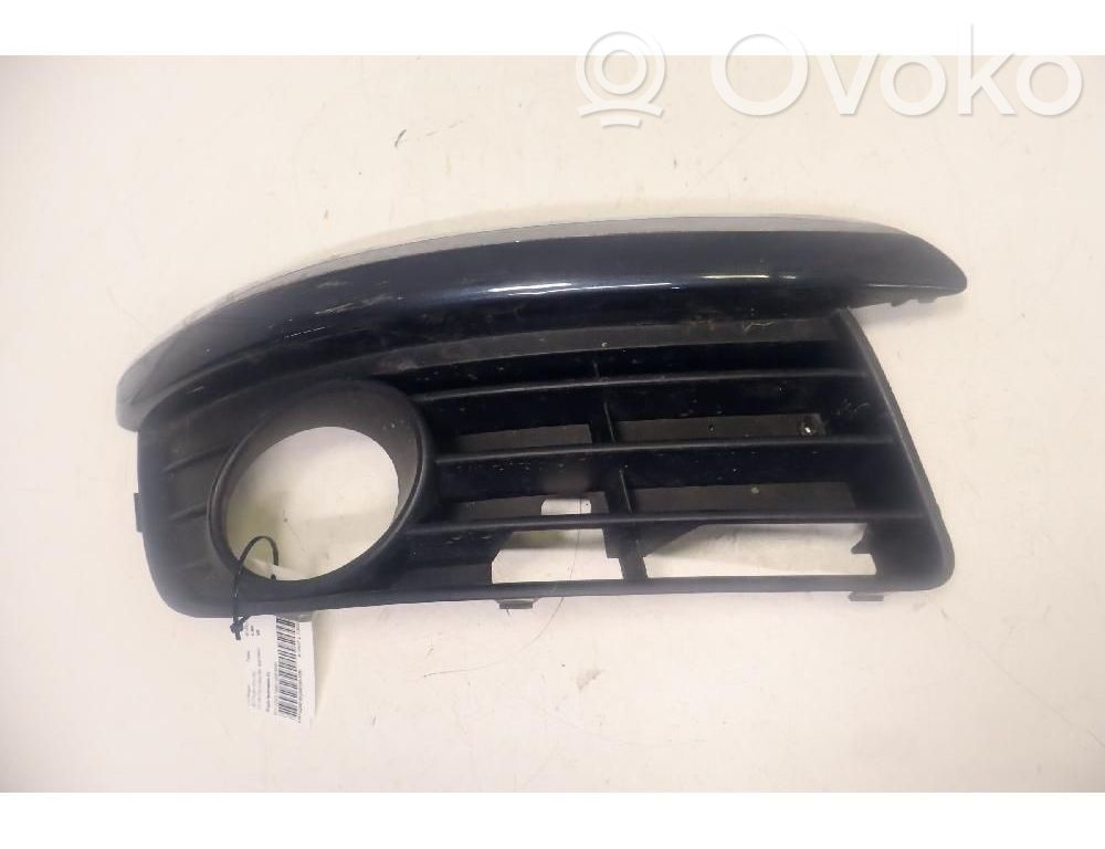 Volkswagen Jetta V Grilă/ornament proiector ceață față 