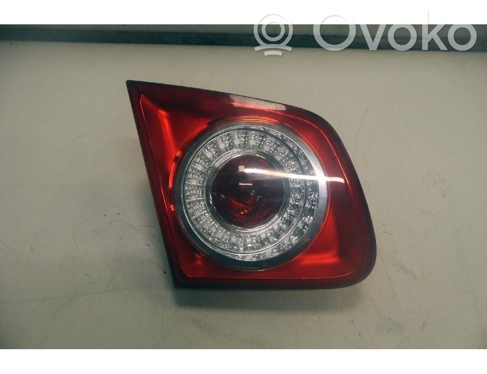 Volkswagen Jetta V Luci posteriori del portellone del bagagliaio 