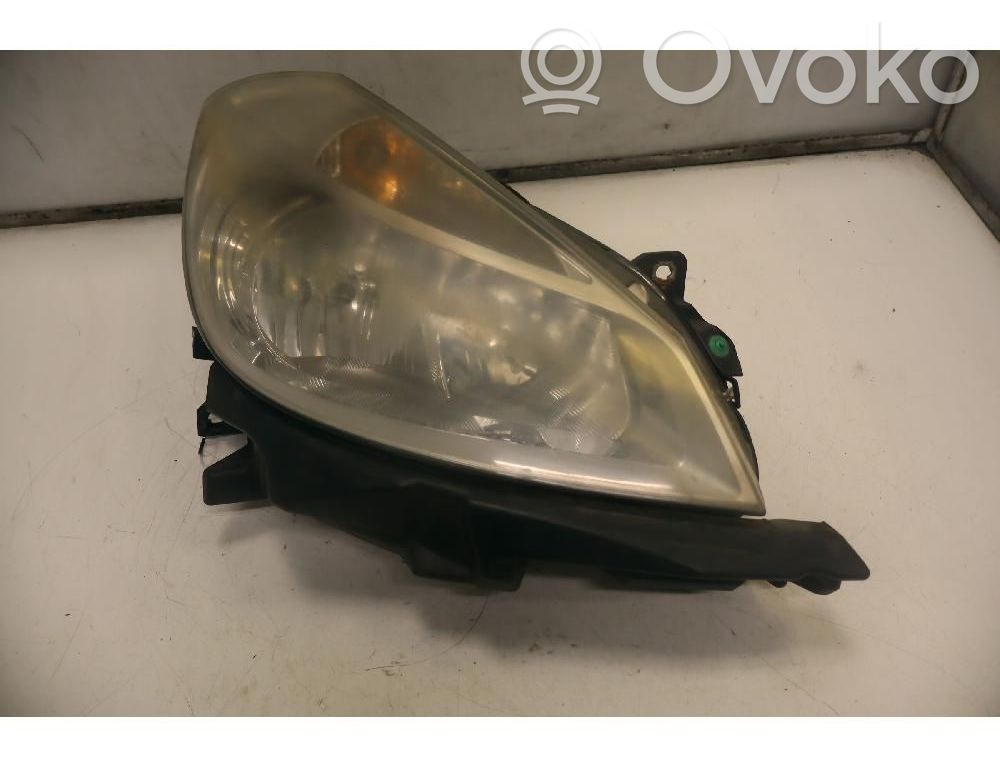 Renault Clio III Phare frontale 