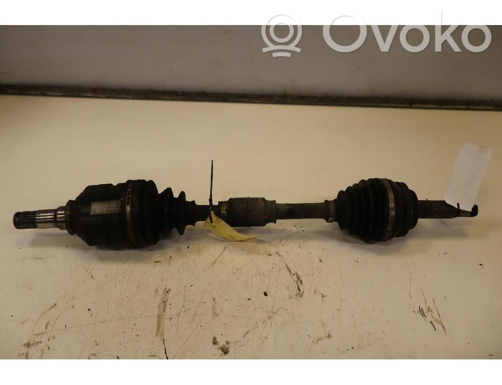 Antriebswelle vorne   DE82