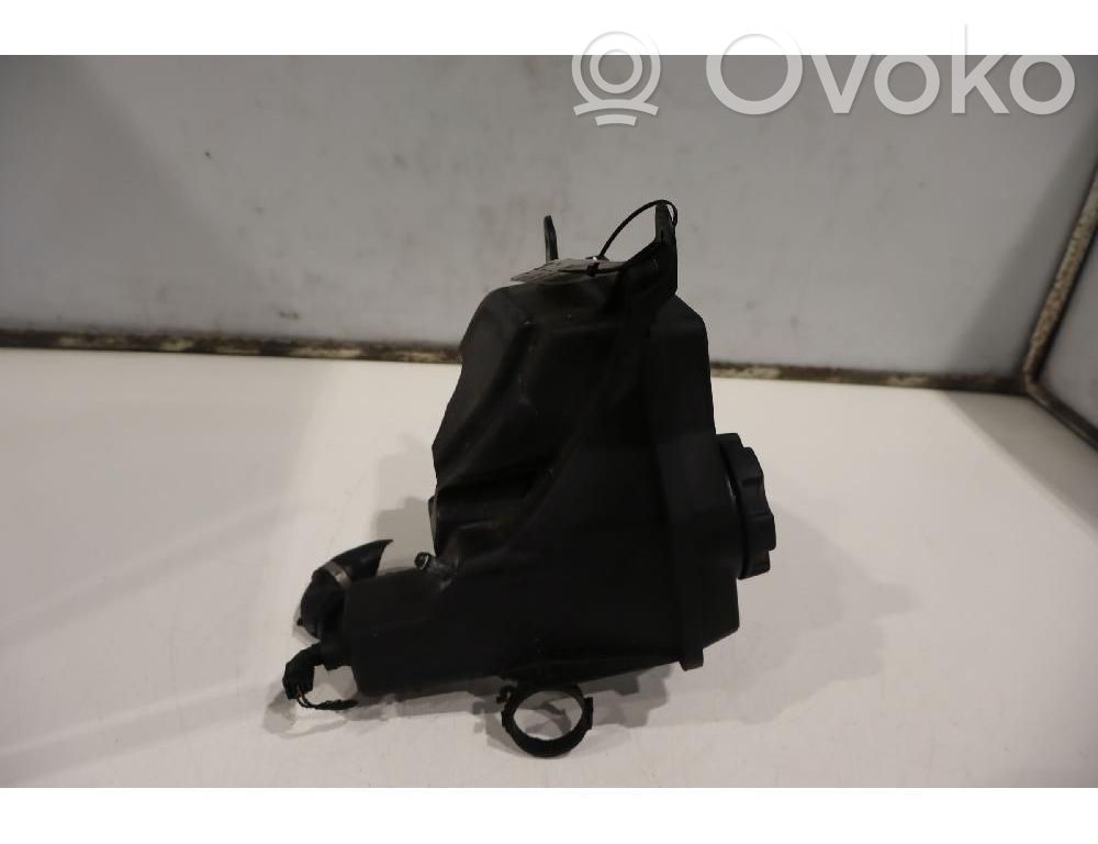 BMW 1 E81 E87 Serbatoio di compensazione del liquido refrigerante/vaschetta 