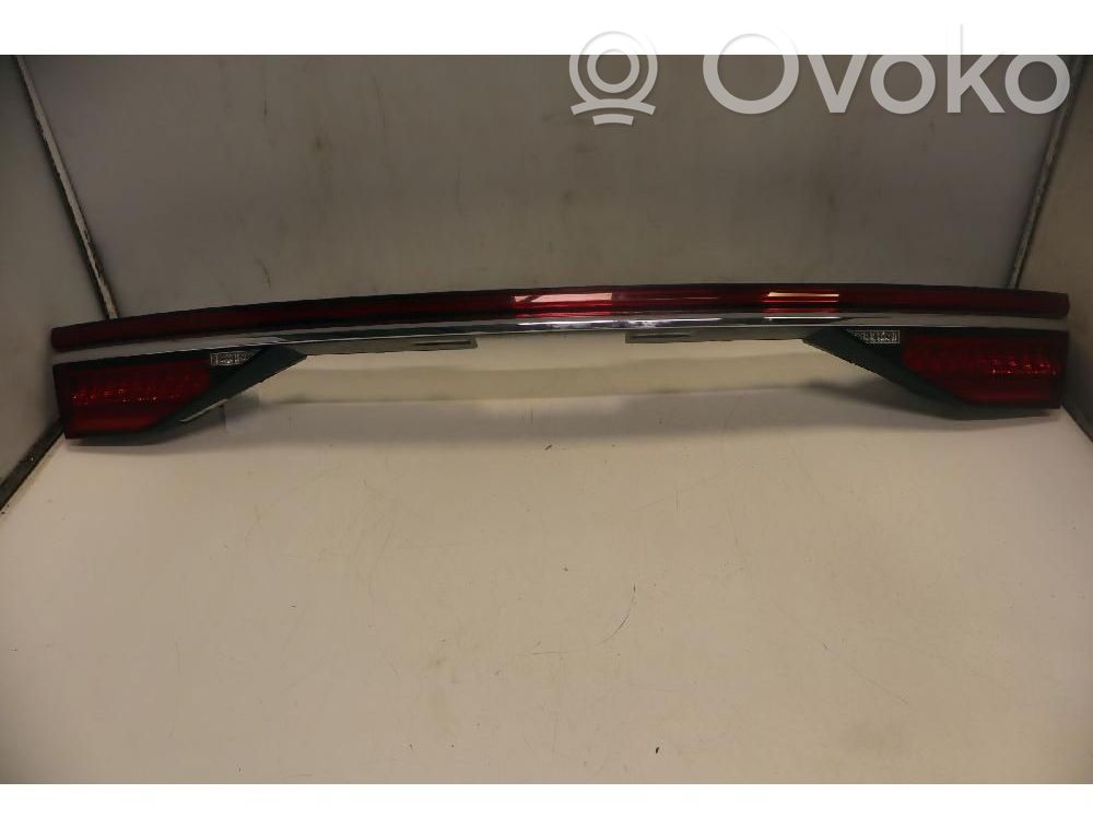 Lampă frână centrală   4N0945095F