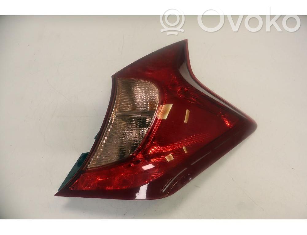 Nissan Note (E12) Lampă spate în caroserie 