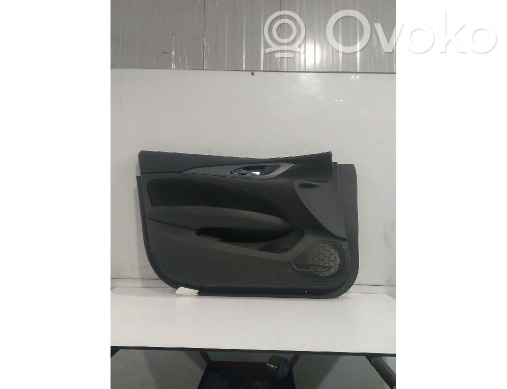Opel Insignia B Boczki / Poszycie drzwi przednich