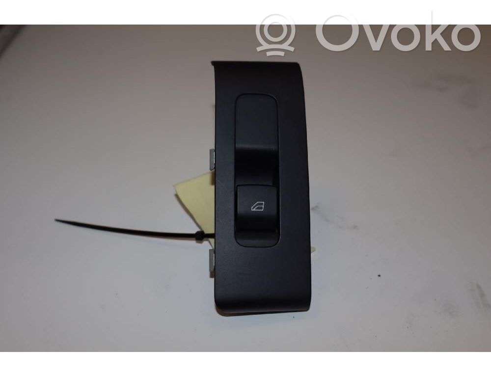 Interrupteur commade lève-vitre   31456060