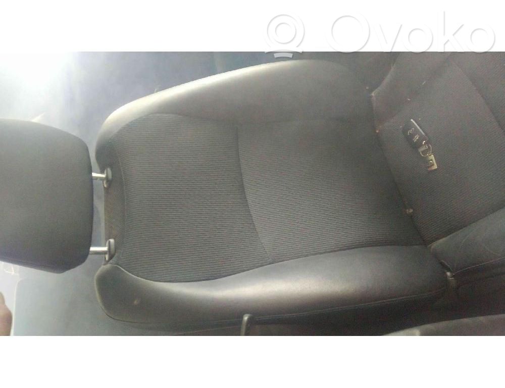 Toyota Yaris Kit siège