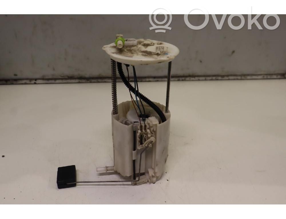 Pompe à carburant   E221