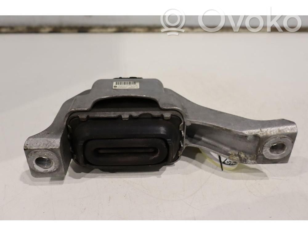Mini One - Cooper Coupe R56 Engine mount bracket 