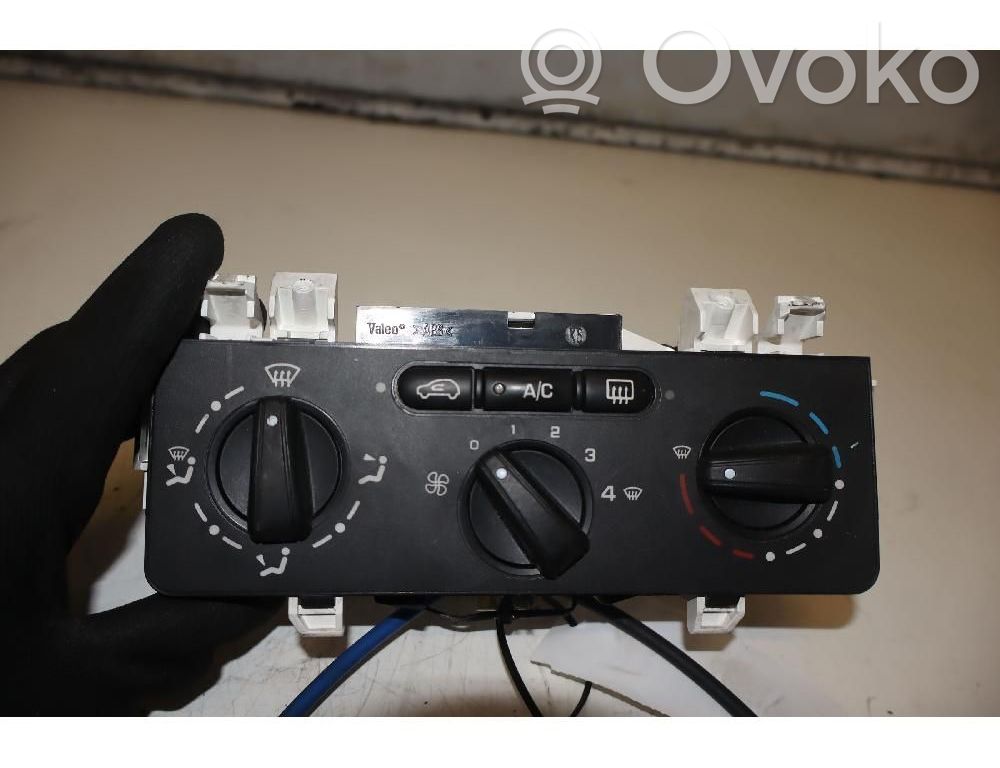Citroen C2 Climate control unit 