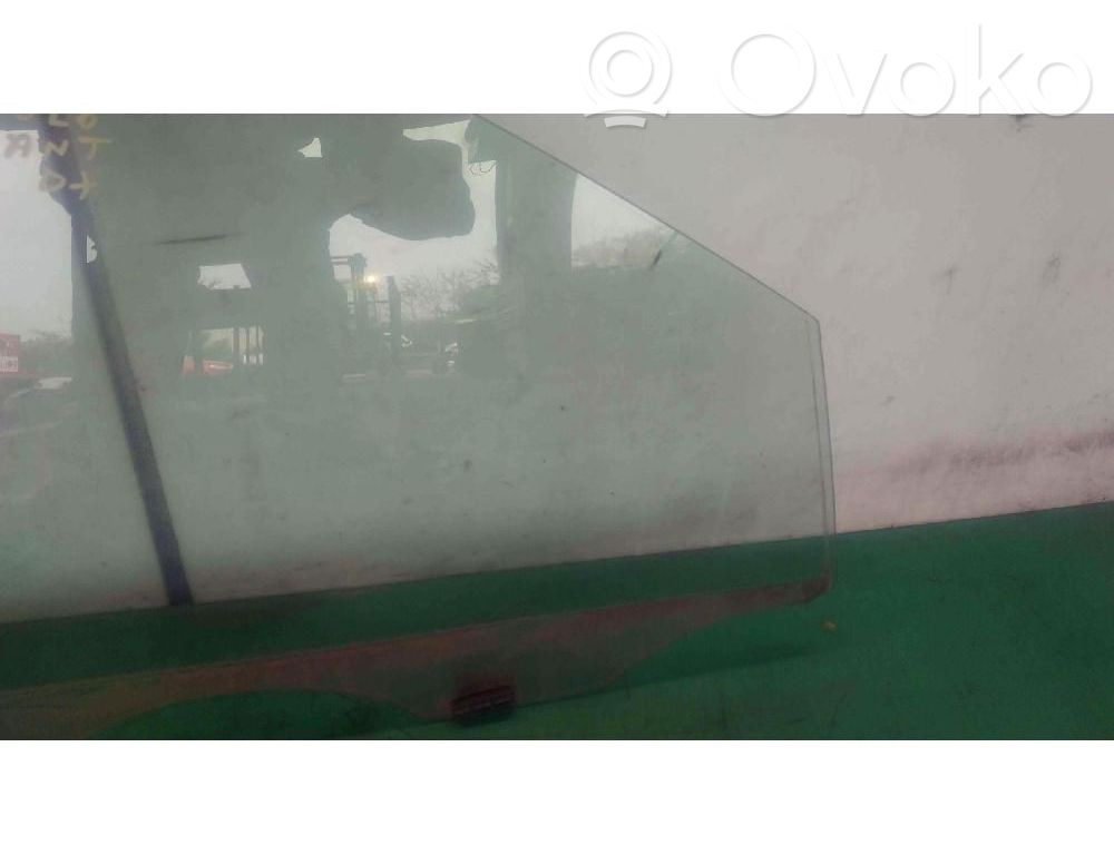 Volkswagen Polo IV 9N3 Geam ușă față patru uși 
