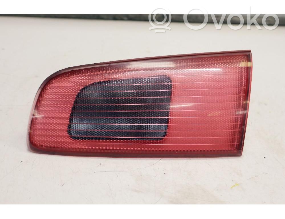 Tailgate rear/tail lights   DD10513F0C