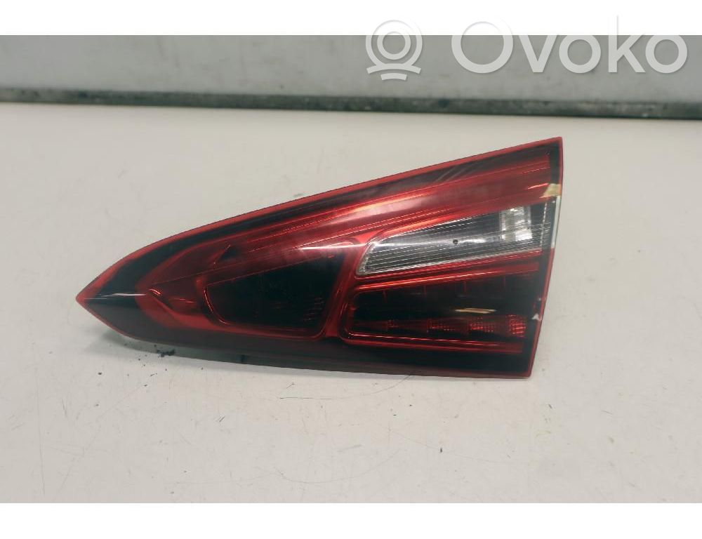 Mercedes-Benz A W177 Lampy tylnej klapy bagażnika 
