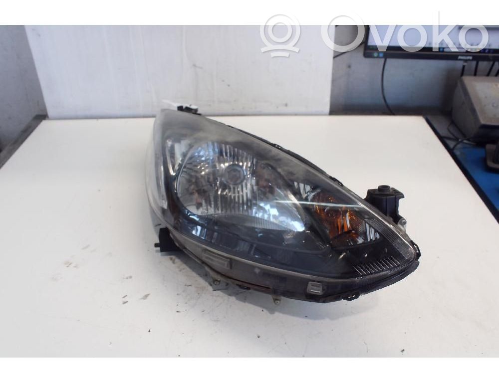 Mazda 2 Headlight/headlamp 