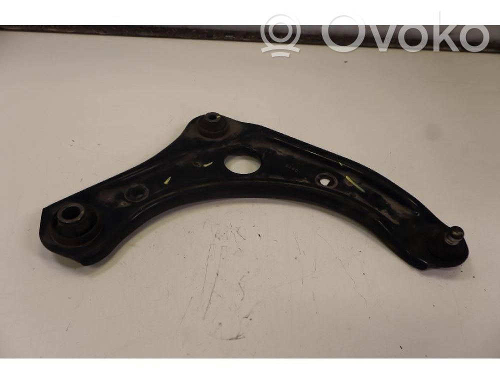 Nissan Micra Querlenker Achsschenkel vorne 
