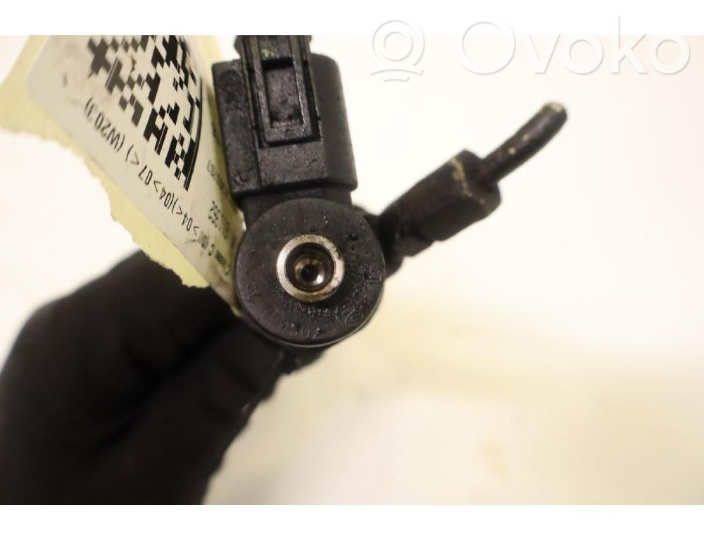 Inyector de combustible   0445110200