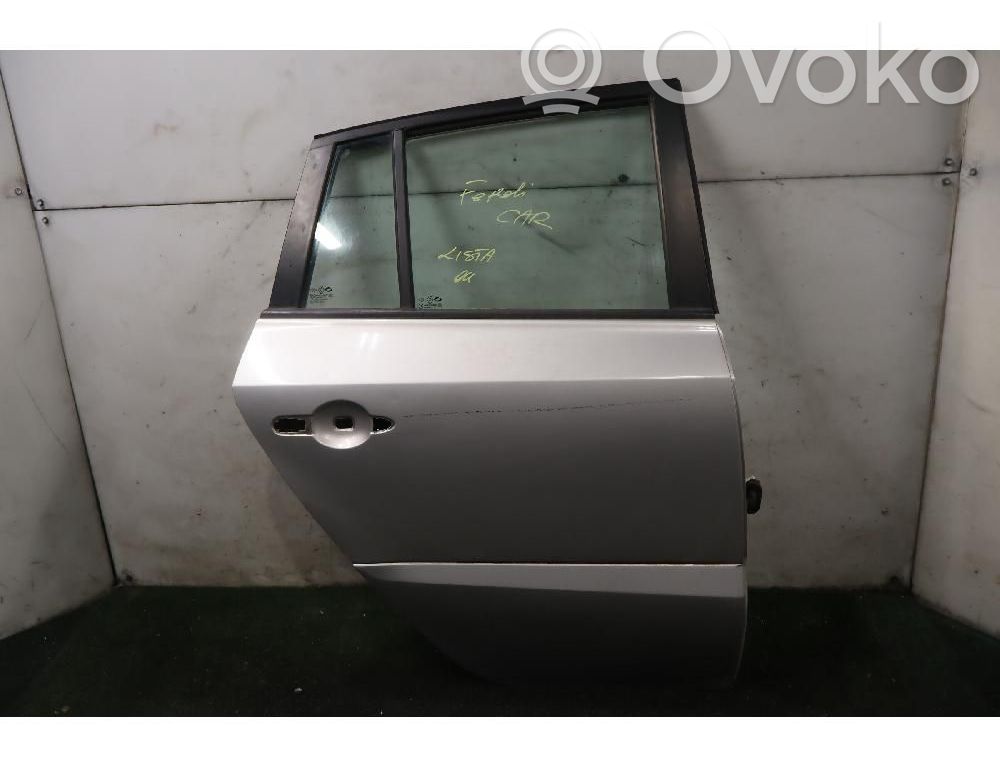 Puerta trasera   821000024R