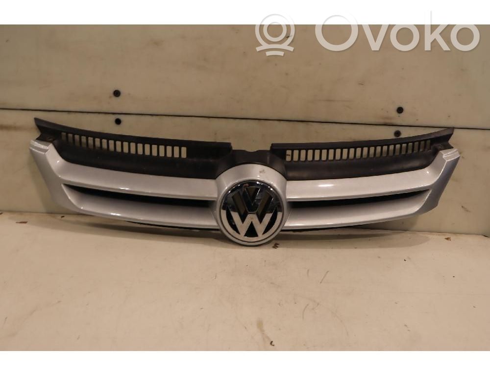 Volkswagen Golf Plus Etupuskurin ylempi jäähdytinsäleikkö 
