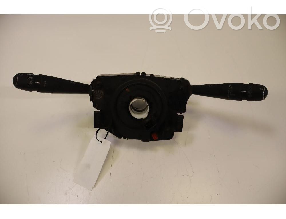 Peugeot 2008 II Interruptor de luz 