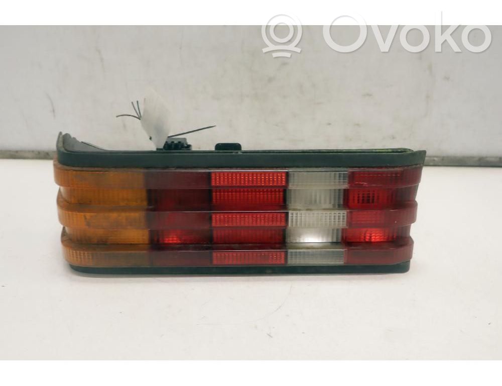 Mercedes-Benz 190 W201 Lampa tylna 