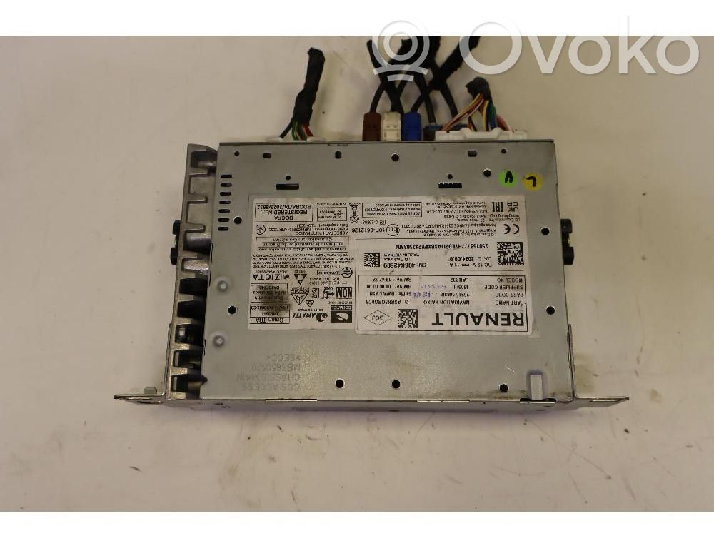 Renault Captur II Unitate principală radio/CD/DVD/GPS 