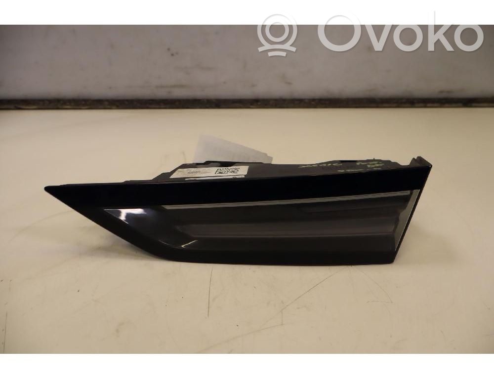 Renault Scenic E-Tech V Takaluukun takavalot 