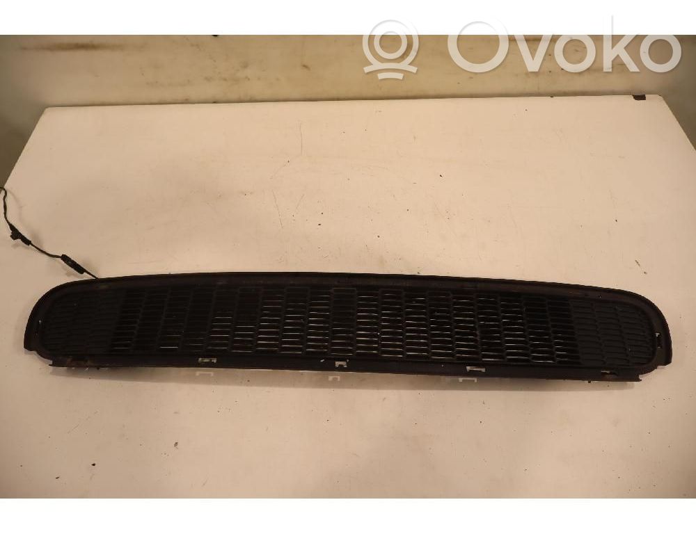 Atrapa chłodnicy / Grill   2751236