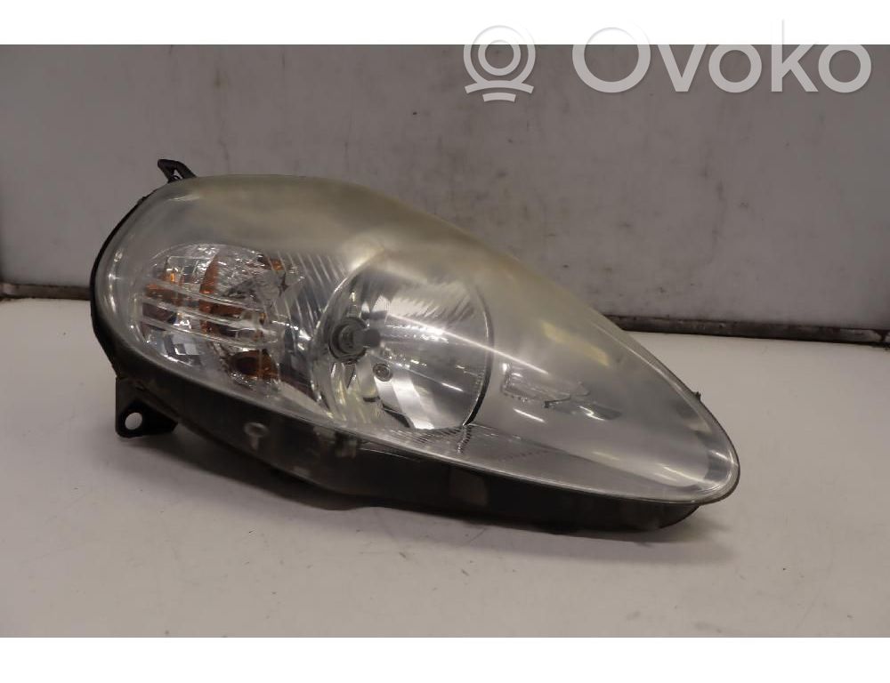 Fiat Grande Punto Scheinwerfer 