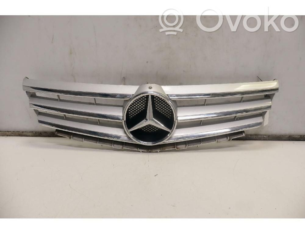 Mercedes-Benz A W169 Grilă radiator față 