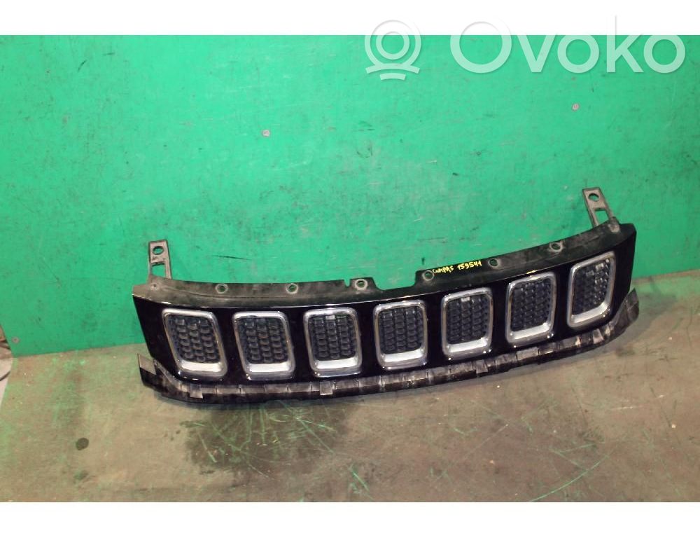 Jeep Compass Maskownica / Grill / Atrapa górna chłodnicy 
