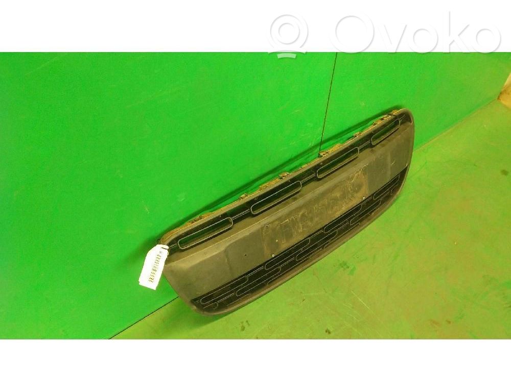 Fiat Panda III Etupuskurin ylempi jäähdytinsäleikkö