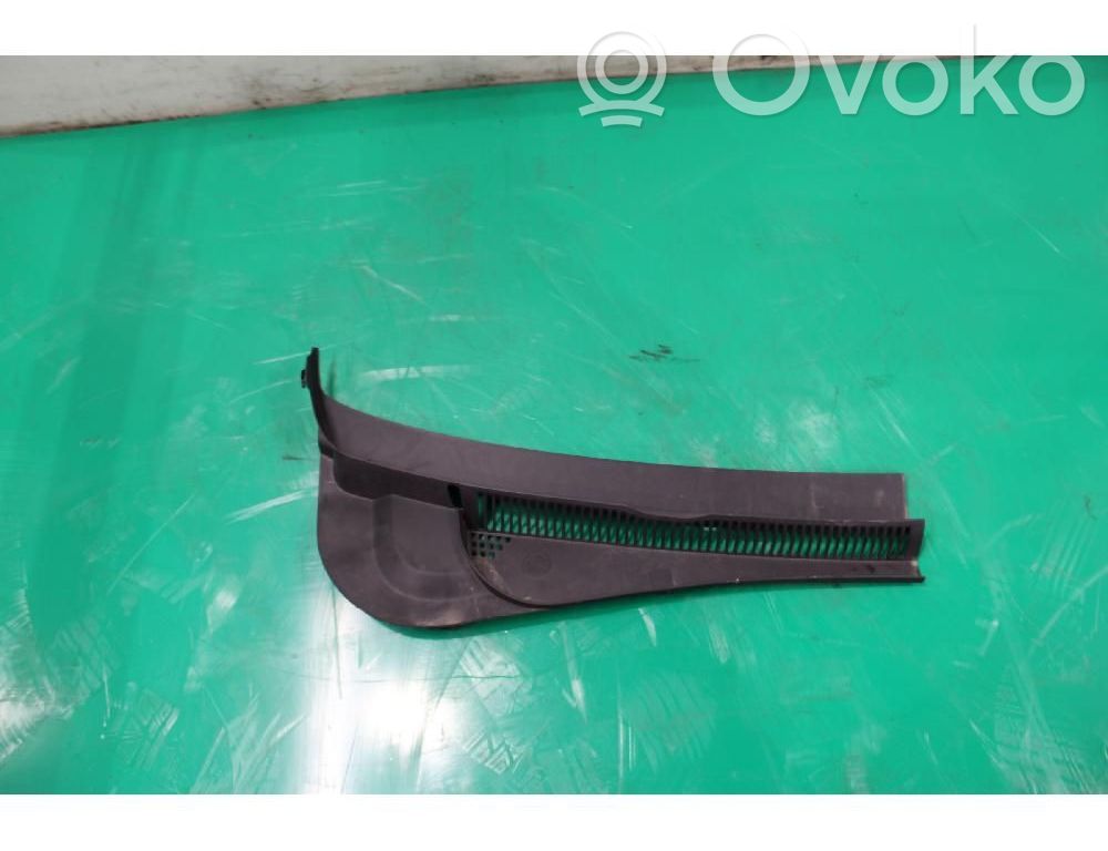 Volkswagen Polo VI Moldura del parabrisas 