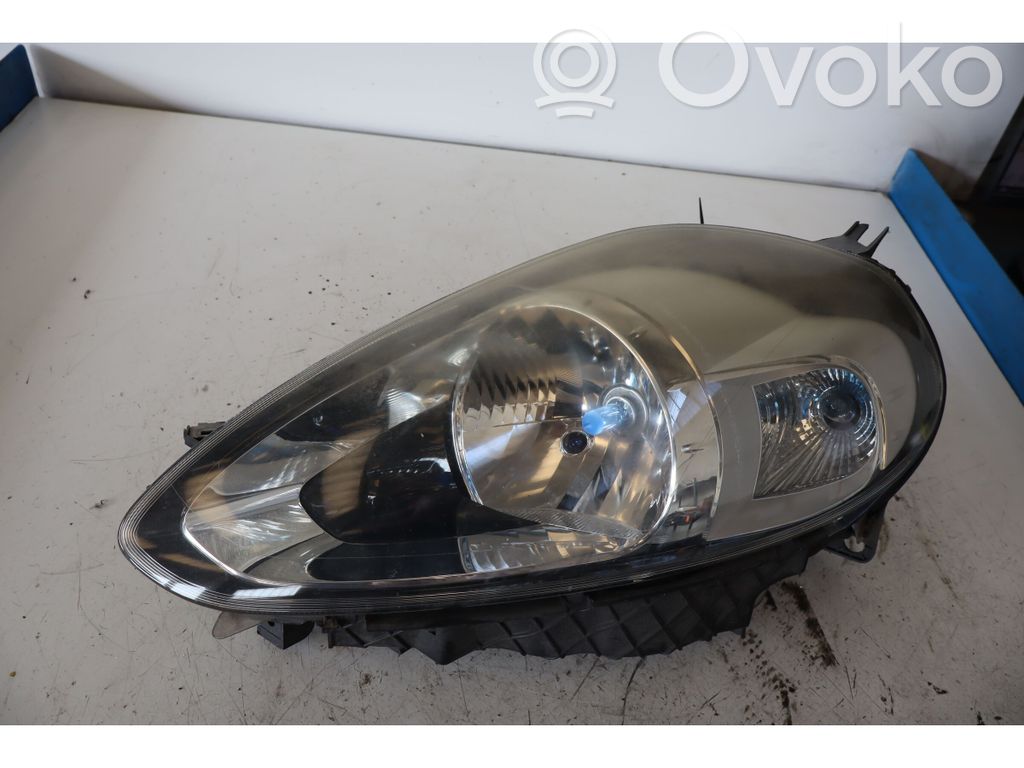 Fiat Punto (199) Scheinwerfer