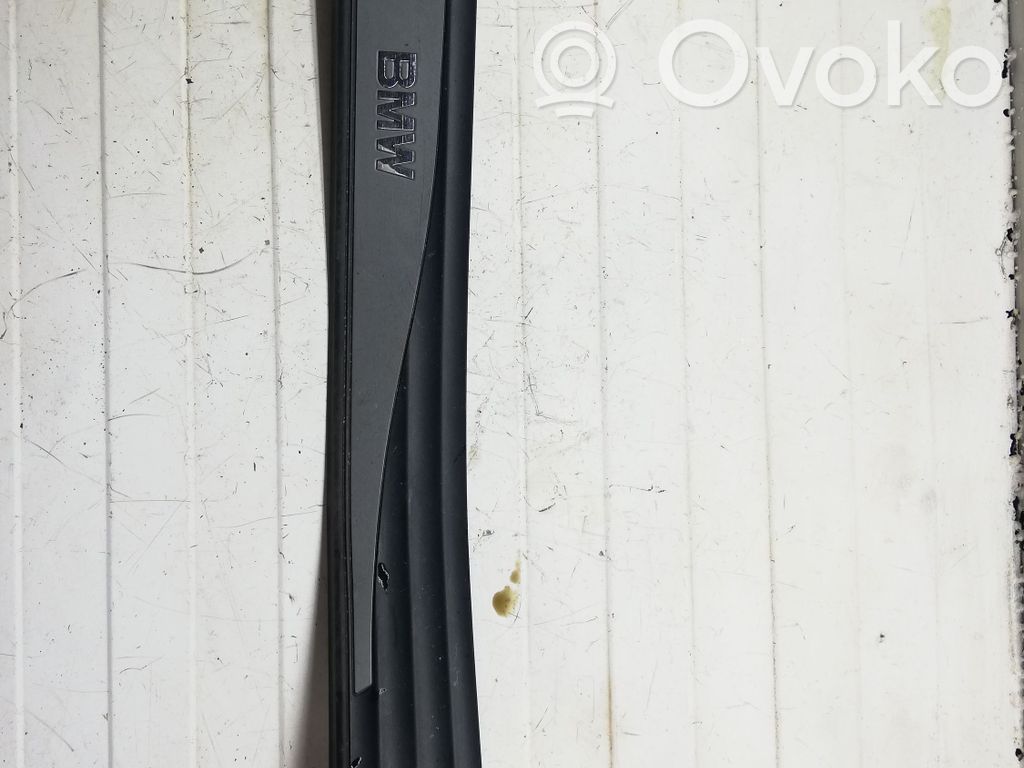 BMW 5 E60 E61 Listwa progowa tylna 