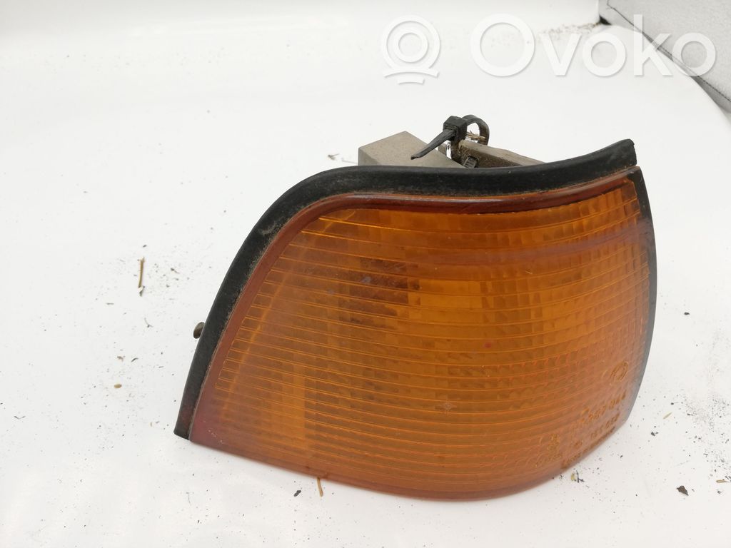Front indicator light   1384032