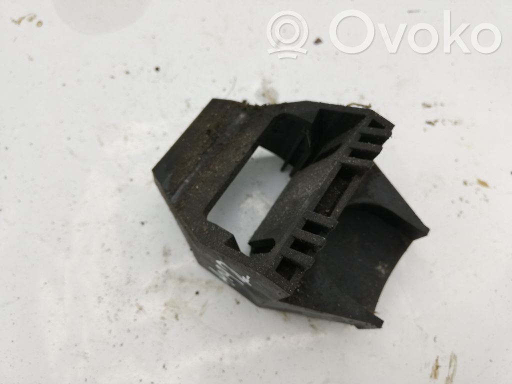 BMW 3 E46 Radiator mount bracket 